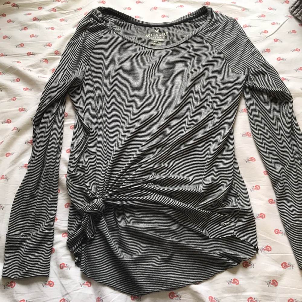 American Eagle shirt